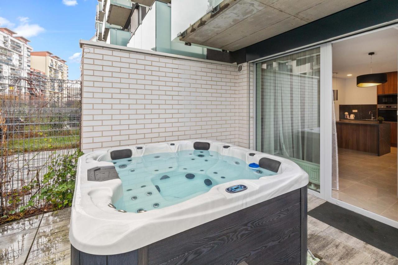 Apartmán Lam Jegeho Alej - Jacuzzi - Free Parking Bratislava Exteriér fotografie