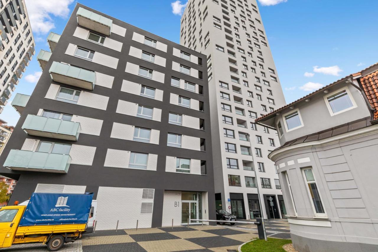 Apartmán Lam Jegeho Alej - Jacuzzi - Free Parking Bratislava Exteriér fotografie