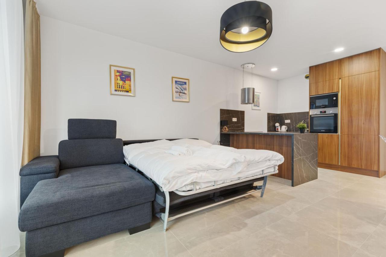 Apartmán Lam Jegeho Alej - Jacuzzi - Free Parking Bratislava Exteriér fotografie