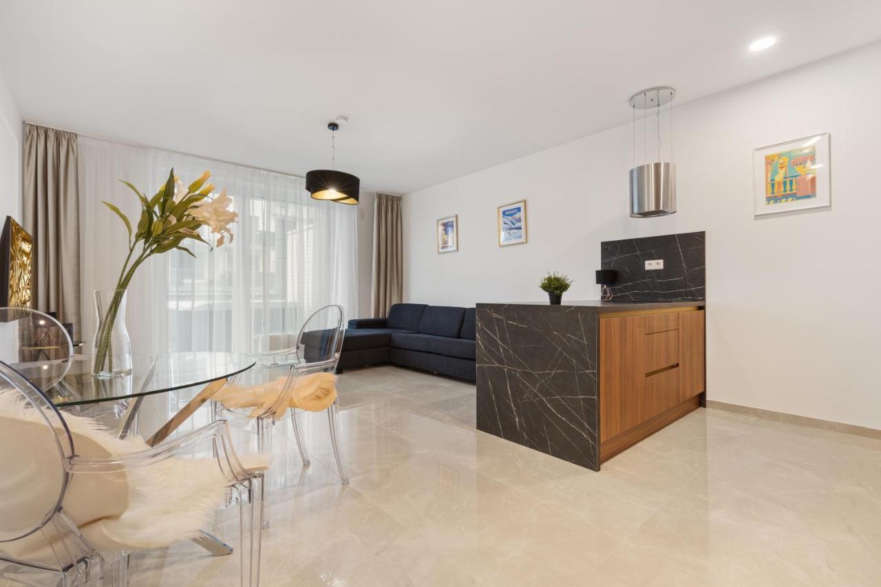 Apartmán Lam Jegeho Alej - Jacuzzi - Free Parking Bratislava Exteriér fotografie
